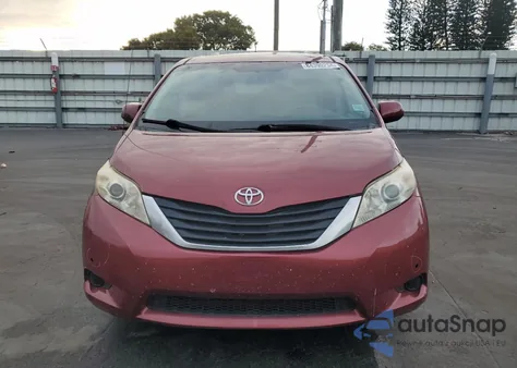 2011 Toyota Sienna Le z USA, uszkodzony, nr VIN 5TDKK3DC3BS123140